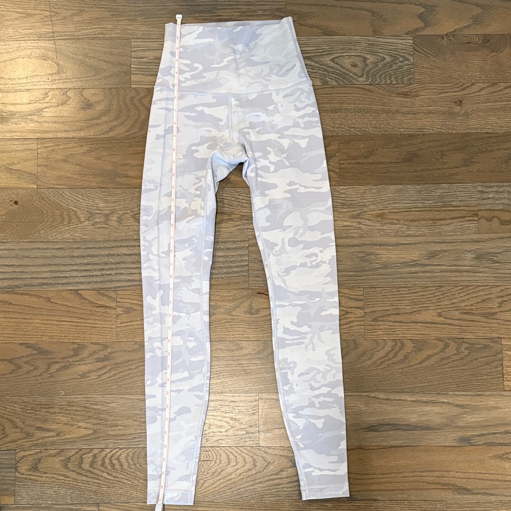 Lululemon high rise camo leggings size 4